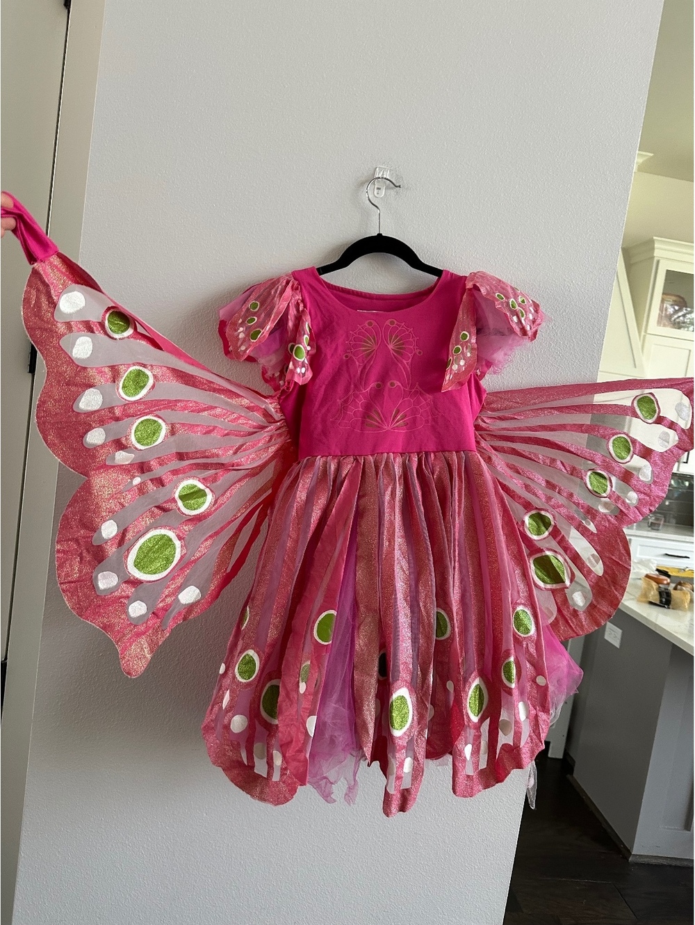 Chasing Fireflies Girl’s Dress-Up Pink Butterfly Halloween costume size 8
